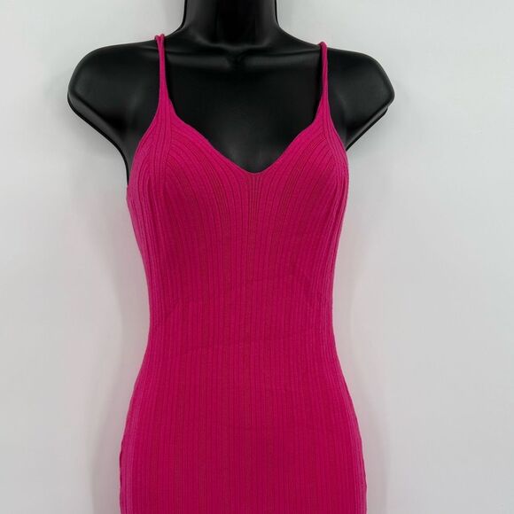 Cider Ribbed Knit Bodycon V-Neck Midi Dress in Pink | XS - Picture 5 of 6
